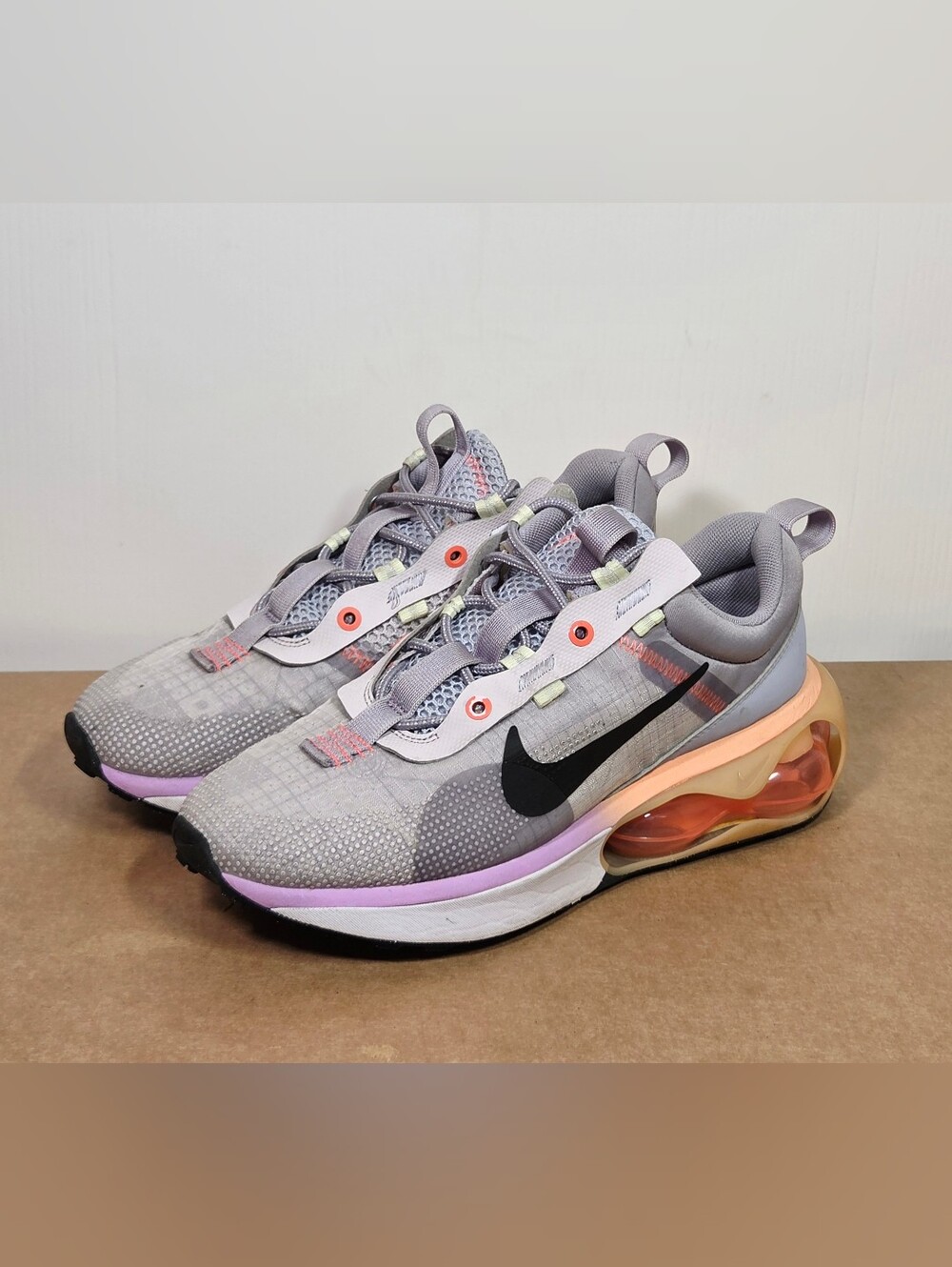 Nike Air Max 2021 Venice Womens Size 10 Gray Athletic Running Shoes Sneakers
